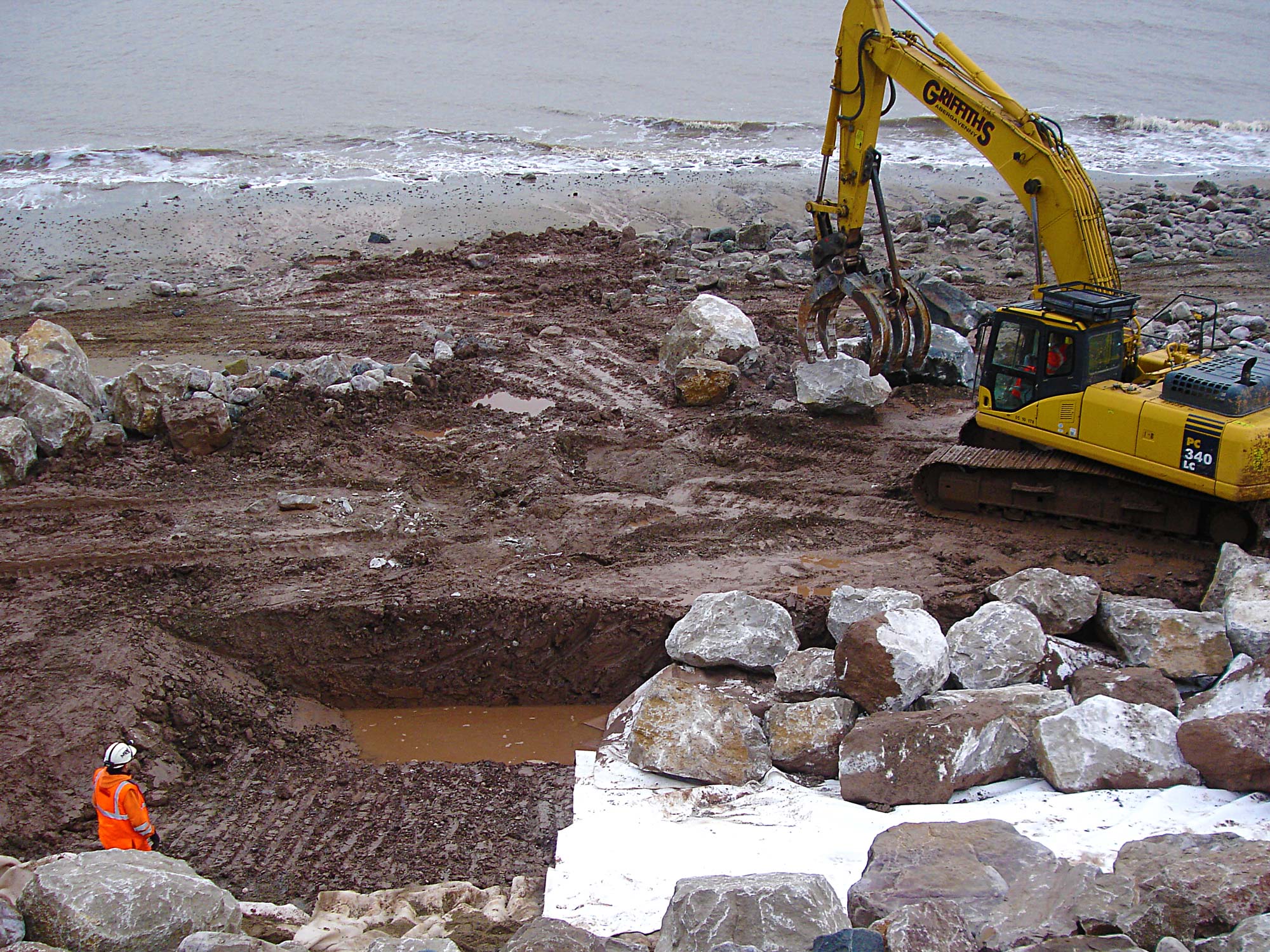 Old Colwyn embankment installation with MultiTrack