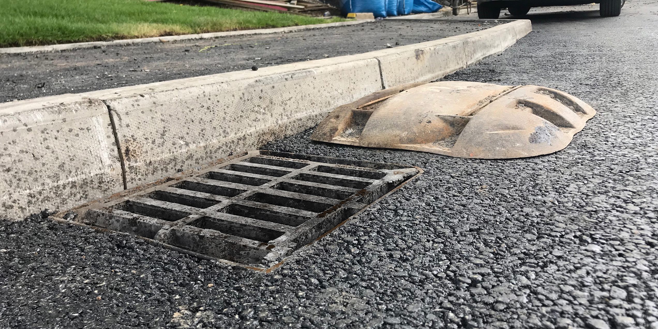 Protected gully grating following removal of Armadillo gully grating protector shell