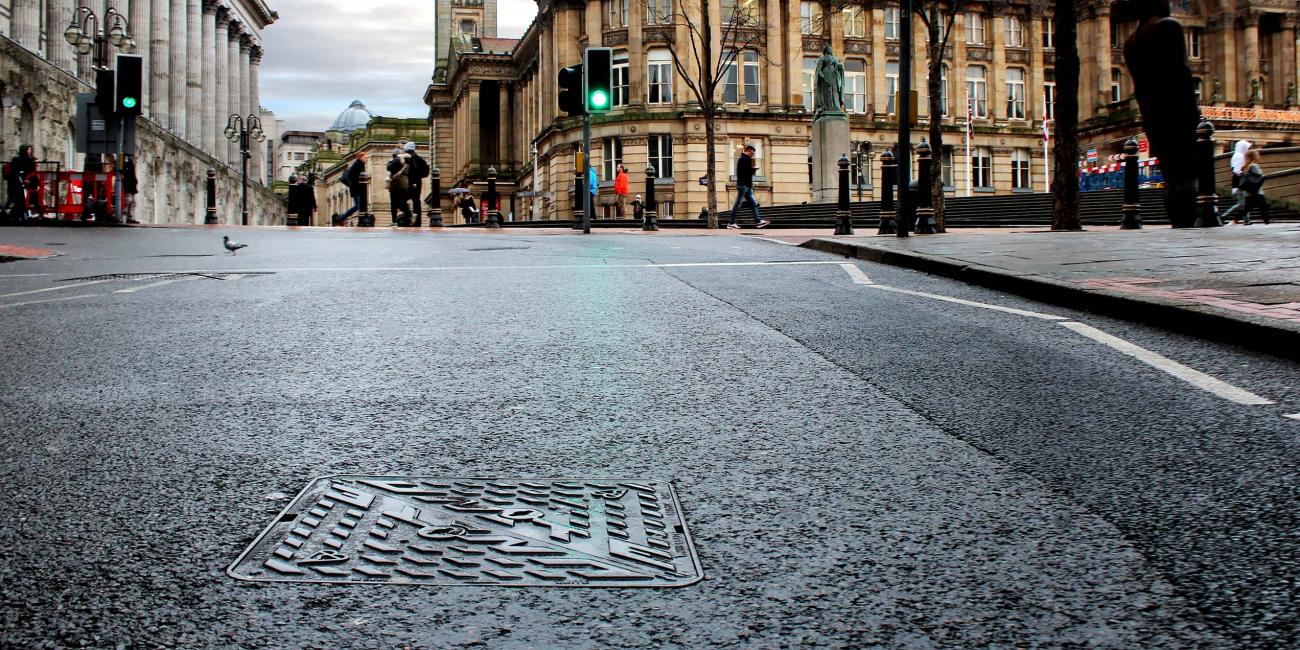 Unite manhole cover installed in Birmingham City Centre