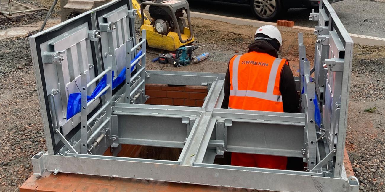 Installation underway at Great Yarmouth Third River Crossing, Herring Bridge