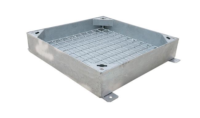 Deep recessed tray